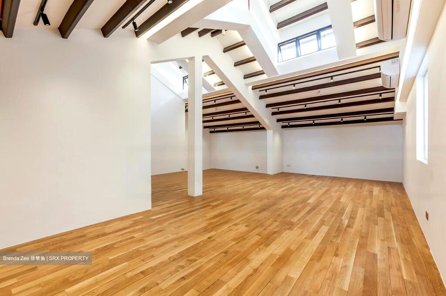 The Ura Centre (D1), Shop House #451021991